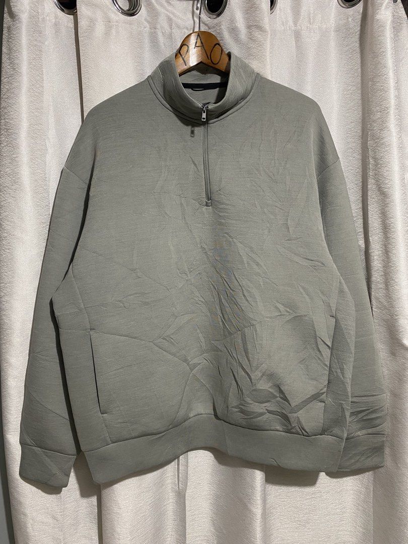 Uniqlo Ultra Stretch Dry Long Sleeve Half-Zip Pullover (Category: Coats, Jackets and Outerwear) located in Davao. Submitted by VapenDrip (Listing ID 1469513448, Image 1). Description: Uniqlo Ultra Stretch Dry Long Sleeve Half-Zip Pullover XL on tag 28.5x25 Excellent to new condition 650+sf.