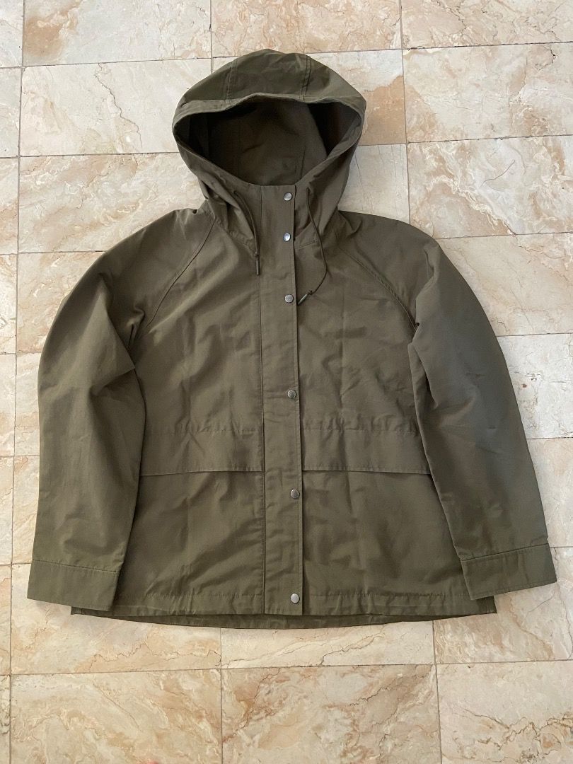 Uniqlo Women’s Oversized Parka Jacket Medium (Category: Coats, Jackets and Outerwear) located in Paranaque City. Submitted by sengloveima (Listing ID 1469415407, Image 3). Description: .