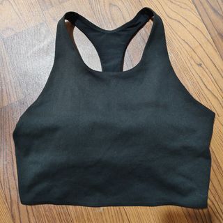 (Category: ) located in . Submitted by Sportywear (Listing ID 1469518558, Image 1). Description: .