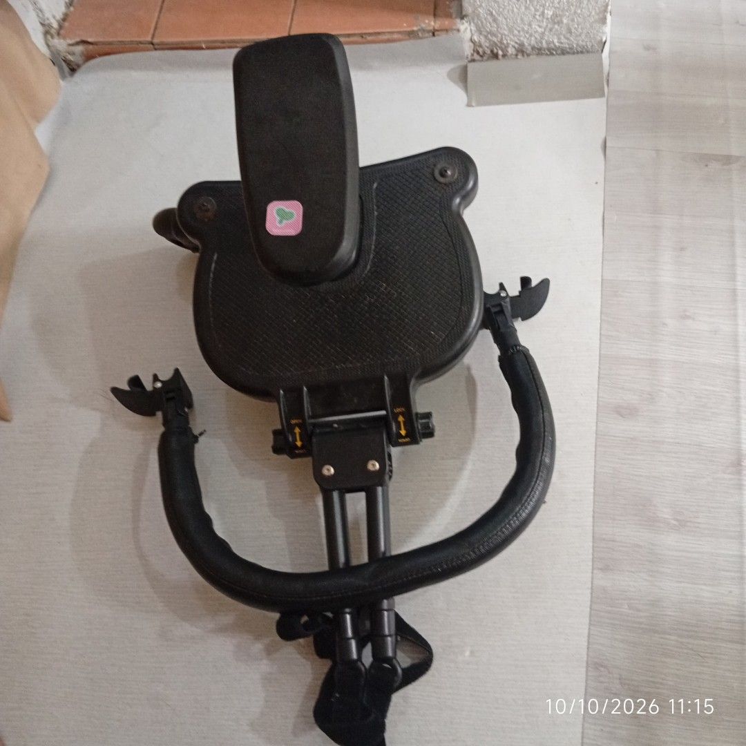 Universal Stroller Board with Seat and Handlebar (Category: Strollers) located in Taguig. Submitted by manilyn_lau (Listing ID 1469548619, Image 1). Description: - Universal connector arms fit most standard strollers easily - Features a padded seat and curved handlebar for riding comfort - Includes safety straps for secure travels - Textured anti-slip standing platform prevents slipping - Ideal for older toddlers who want to stand or sit on the g