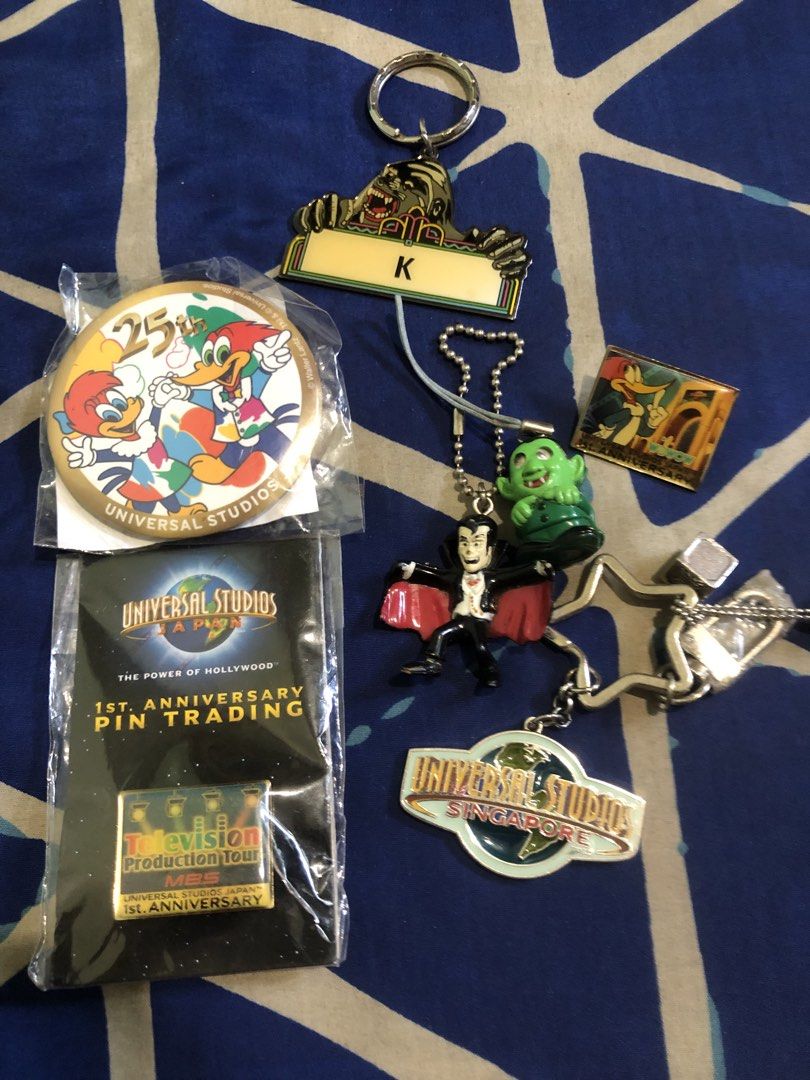 Universal Studios Collectibles (Category: Vintage Collectibles) located in Quezon City. Submitted by markgolveo (Listing ID 1469458971, Image 1). Description: Universal Studios Collectibles.