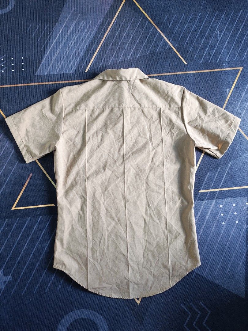 US Navy service khaki uniform shirt (Category: Tshirts & Polo Shirts ) located in Baguio. Submitted by used_clothing2600 (Listing ID 1469515148, Image 2). Description: US Navy service khaki uniform shirt made in USA size medium verygood condition width 22.5 length 29.5 shoulders 19 sleeve length 10 P 880.