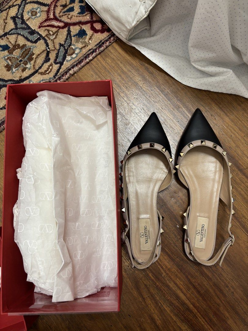 Valentino Garavani Rockstud Slingback Ballet Flats (Category: Flats & Sandals) located in Quezon City. Submitted by natsbasket (Listing ID 1469512371, Image 1). Description: Valentino Garavani Rockstud Slingback Ballet Flats with box and dustbag. Negotiable price. .