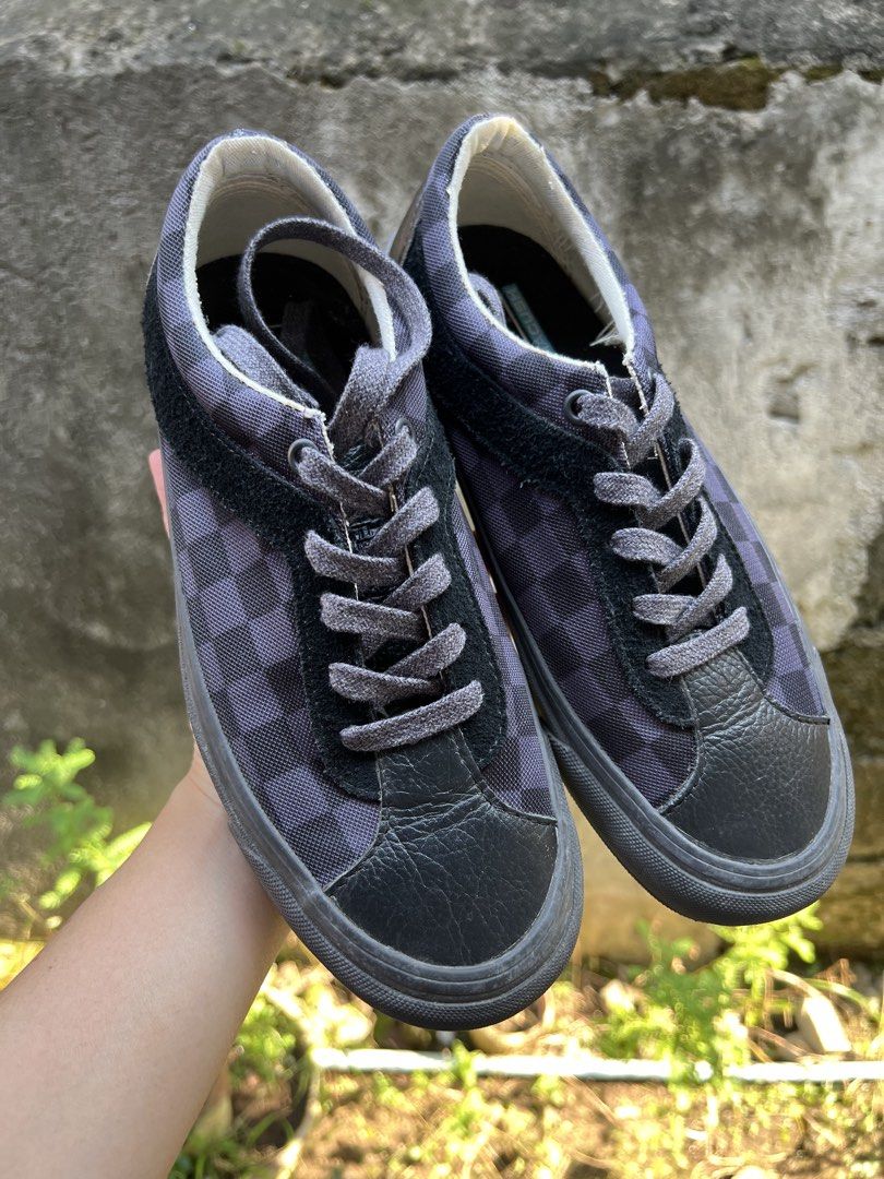 Vans Bold NI "Black Asphalt" (Style Code: VN0A5DYAKOU) (Category: Sneakers) located in Calamba. Submitted by honeyka17 (Listing ID 1469455017, Image 1). Description: - Brand/Model: Vans Low-Top Sneakers - Design: Black and grey checkerboard pattern with suede side stripes - Details: Black leather toe caps, heel wraps, and grey laces - Comfort: UltraCush insoles for extra cushioning - Soles: Chunky dark grey rubber soles with red 'Off The Wall' he