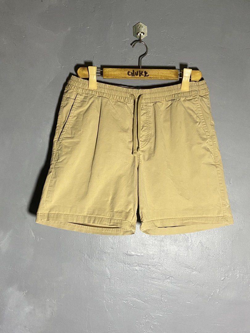 Vans Men’s Range Relaxed Elastic Shorts (Category: Activewear) located in Cabuyao City. Submitted by chukz_x (Listing ID 1469527957, Image 3). Description: Vans Men’s Range Relaxed Elastic Shorts Size : Large Dimes : 32-34W 16L 11H Condition : Excellent Issue : scratch Price: 400 📍READY TO WEAR 📍Cabuyao Laguna.
