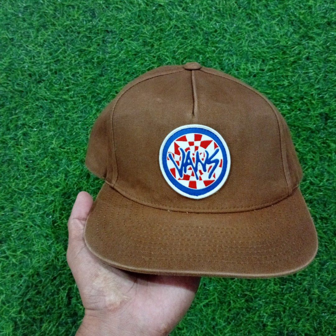 vans skate brand snapback (Category: Caps & Hats) located in Muntinlupa City. Submitted by rianrax3012 (Listing ID 1469515361, Image 1). Description: .