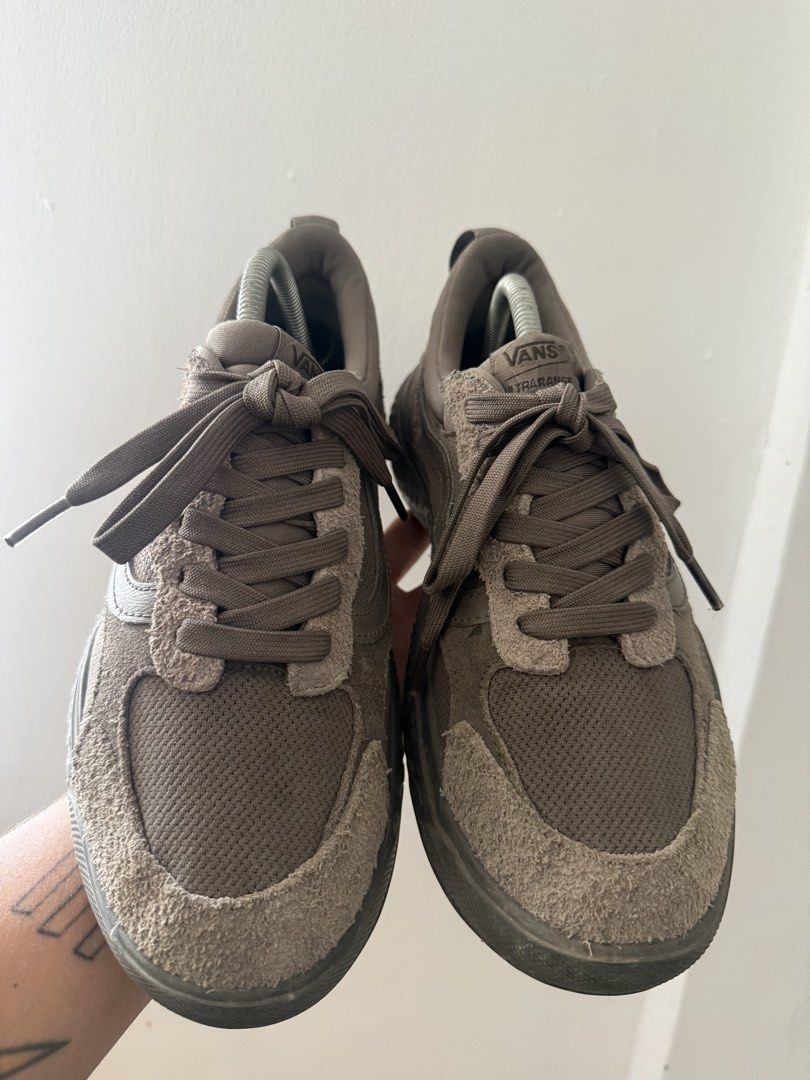 Vans Ultrarange Size 9 (Category: Sneakers) located in Manila. Submitted by mcrns628 (Listing ID 1469411726, Image 2). Description: Used but in very good condition No box Size 9 +sf Meet up 👍🏻.