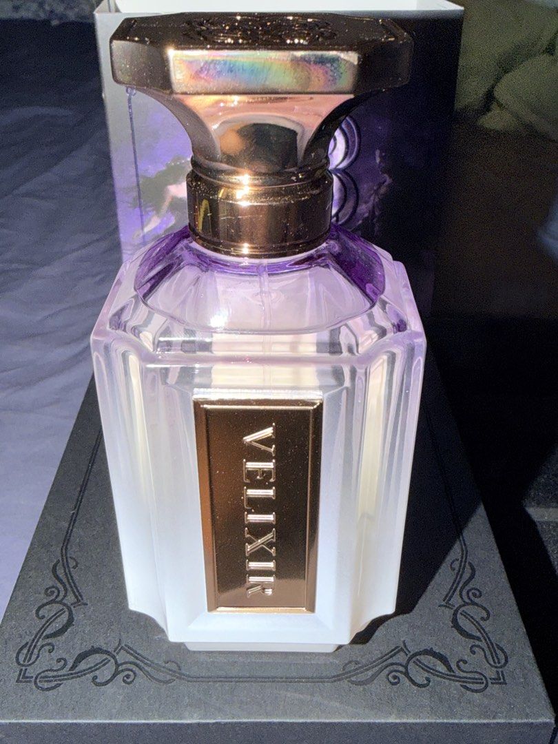 Velixir Nyx (Category: Fragrance & Deodorants) located in Mandaluyong City. Submitted by erykasantos (Listing ID 1469510704, Image 2). Description: Mussing 1 spray. RFS: Bought the wrong scent..