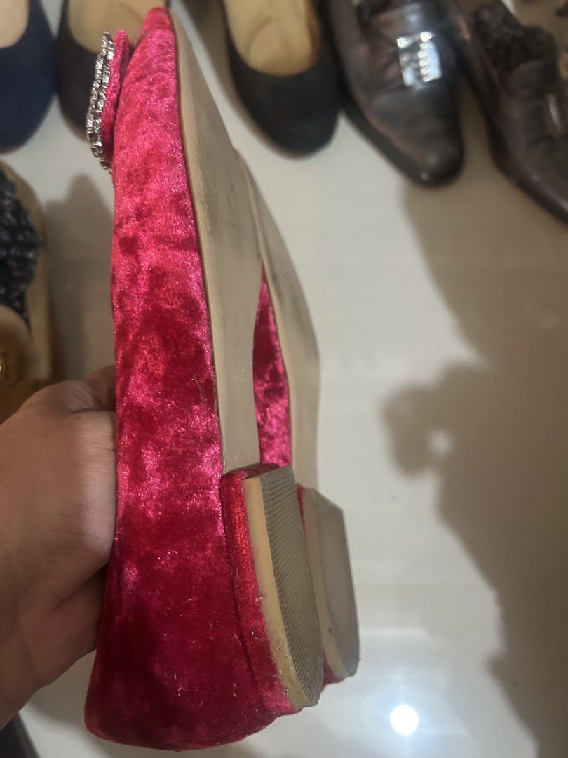 Velvet hot pink size 38.5 (Category: Flats & Sandals) located in Cavite. Submitted by cecitrifthshop (Listing ID 1469418286, Image 2). Description: The selected item is a pair of hot pink velvet flat pumps featuring a pointed toe and a large, crystal-embellished square buckle accent, closely resembling designs PIPPICHIC.