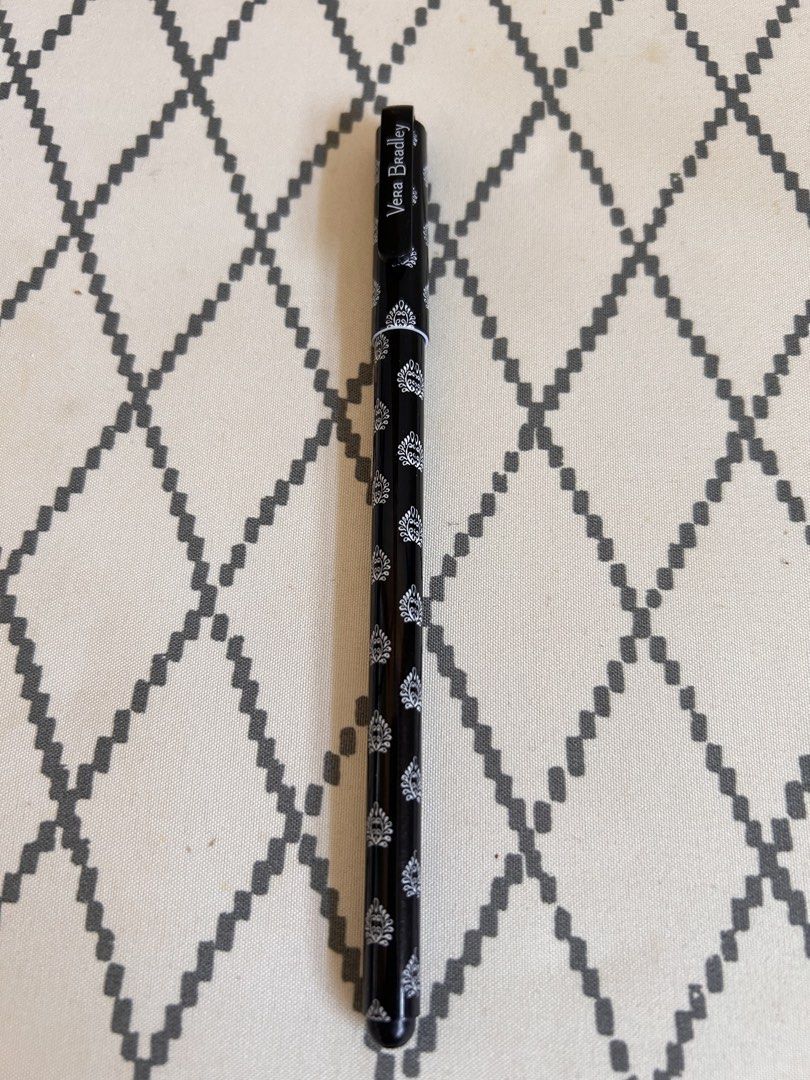 Vera Bradley Ballpen (Category: Stationery & School Supplies) located in Puerto Princesa. Submitted by kanejela (Listing ID 1469432015, Image 3). Description: Brand new with free 1 pen refill Sold per piece.
