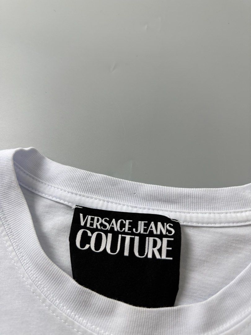 Versace (Category: Tshirts & Polo Shirts ) located in Pila. Submitted by villanueva80826 (Listing ID 1469528977, Image 3). Description: Versace couture Size:medium women •Width:19.5 •Length:28 •Condition:9/10 •Color rate:9/10 Mine:680 +Shipping fee Issue:none .
