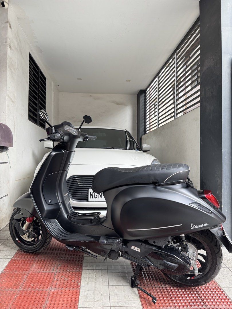 Vespa Sprint S 150 Matte Black 2023 (Category: Skates, Rollerblades & Scooters) located in Taguig. Submitted by jeimso (Listing ID 1469457785, Image 1). Description: Year model: 2023, acquired 2024. Complete w papers 30k plus worth of upgrade .