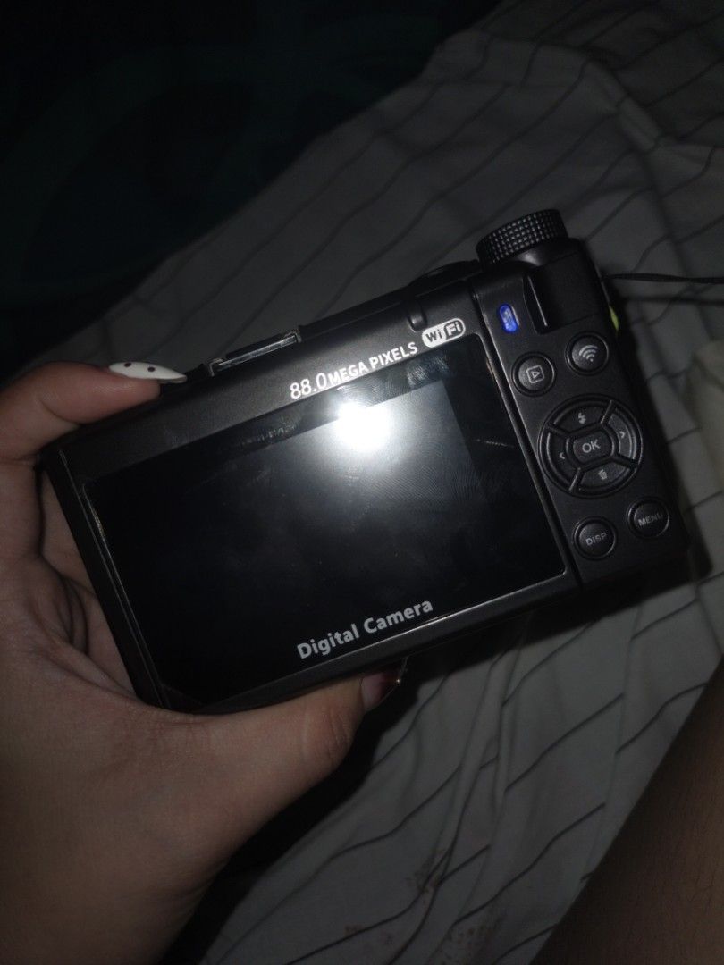VETEK DIGI CAM (Category: Cameras) located in Cavite. Submitted by sheysh (Listing ID 1469556149, Image 2). Description: - can negotiate - kindly message me ✅ 3 batteries ✅ case ✅ charger ✅ 128GB ✅USB.