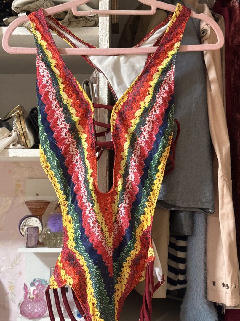 Vibrant One Piece Swimwear (Category: Bikinis & Swimsuits) located in Lapu Lapu. Submitted by bzzzzarah (Listing ID 1469563342, Image 2). Description: .