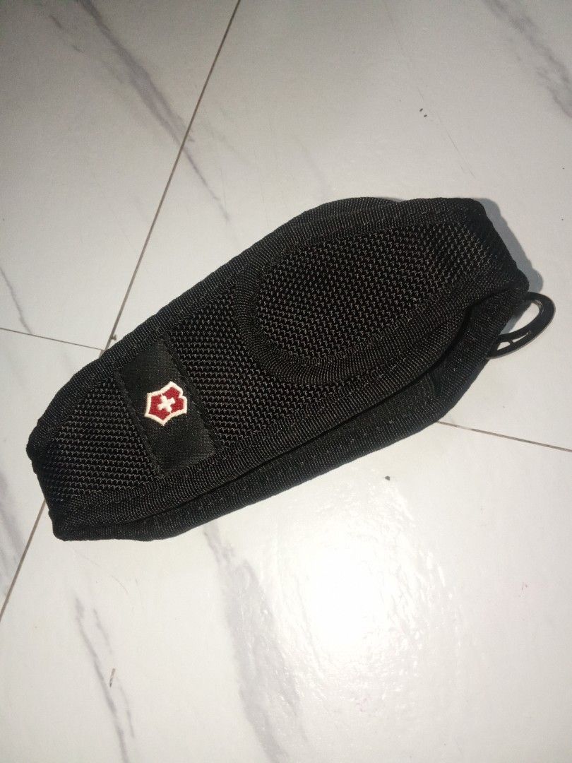 Victorinox Swiss Clip Pouch (Category: Belt bags, Clutches and Pouches) located in Manila. Submitted by christoph17 (Listing ID 1469415506, Image 1). Description: great condition original.