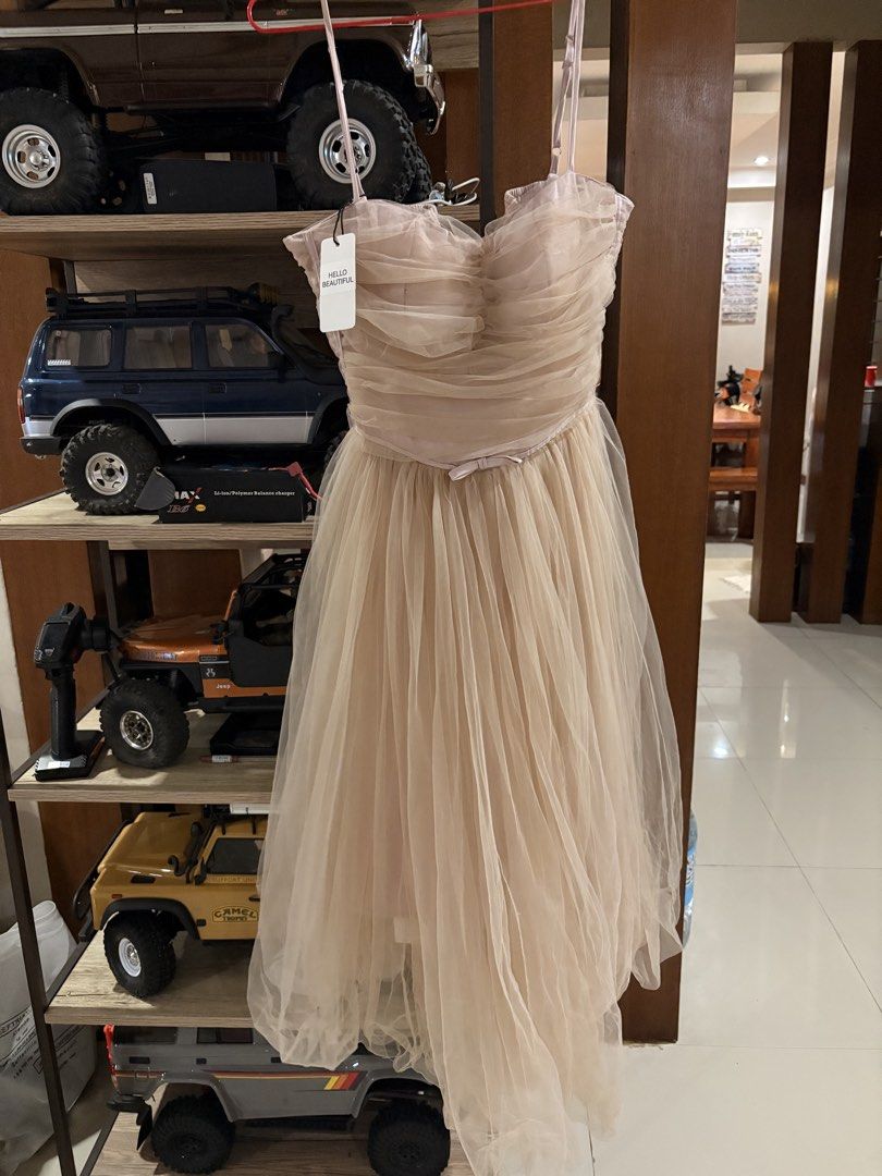 Vietnam Dress (Category: Evening dresses & gowns) located in Calamba. Submitted by andyenzo (Listing ID 1469483372, Image 2). Description: Brandnew From Vietnam .