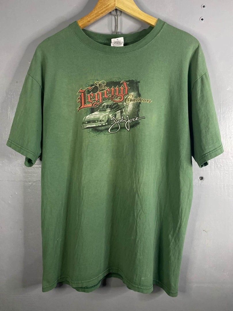 Vintage 2000 John Force 14x Champion NHRA (Category: Tshirts & Polo Shirts ) located in Cabuyao City. Submitted by junkthreads.finds (Listing ID 1469509941, Image 1). Description: Tag: Anvil Dimes: 21.5x29 Issue(s): Hairlines/cracks and uneven fade Color may vary due to lightning..