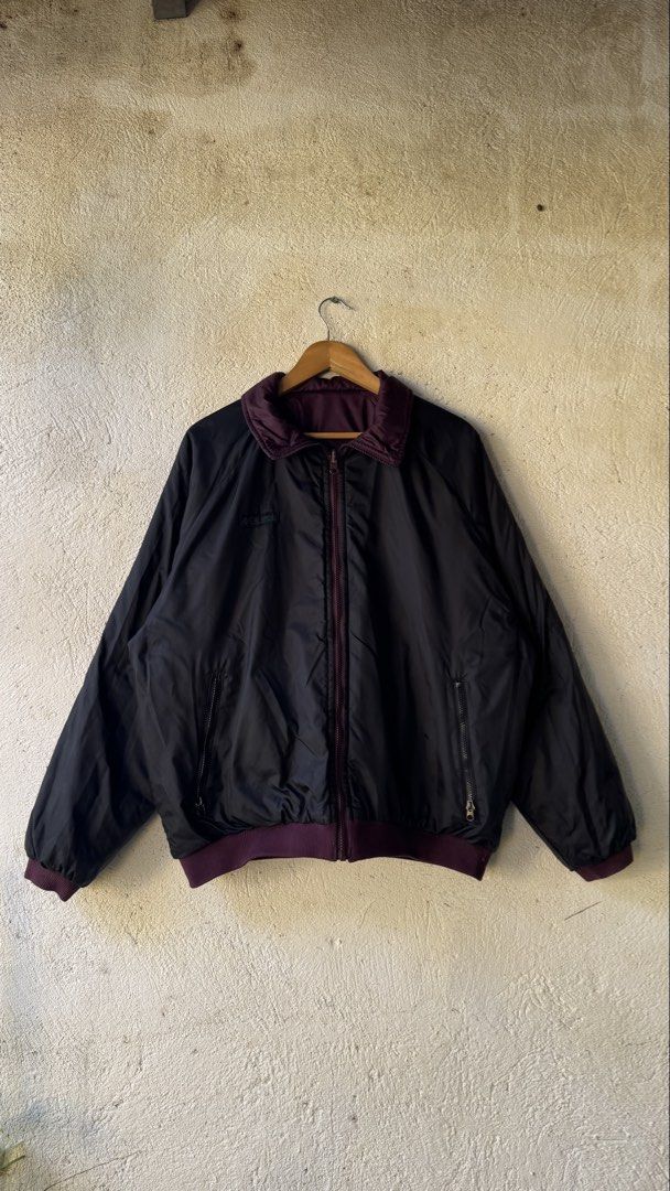 Vintage 90s Columbia Reversible Puffer Jacket (Category: Coats, Jackets and Outerwear) located in Lipa City. Submitted by scrap.threads (Listing ID 1469470471, Image 2). Description: Item: Vintage 90s Columbia Reversible Puffer Jacket Solid neto 💯💯💯 Fits like a bomber jacket 💯 Price: 650 Dimes: Width - 26 Length - 26.5 Issue: none Lipa City Ship via J&T (Shouldered by buyer) Payment via Gcash ***Notice*** Color may vary due to lighting. Payme