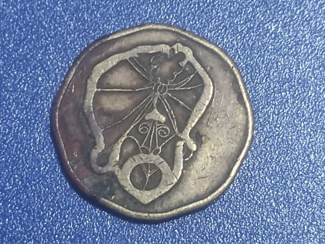 Vintage Alladin's Castle Token (Category: Currency) located in Lipa City. Submitted by mark_collections (Listing ID 1469463145, Image 2). Description: Vintage Alladin's Castle Token Mode of Payment: Gcash.