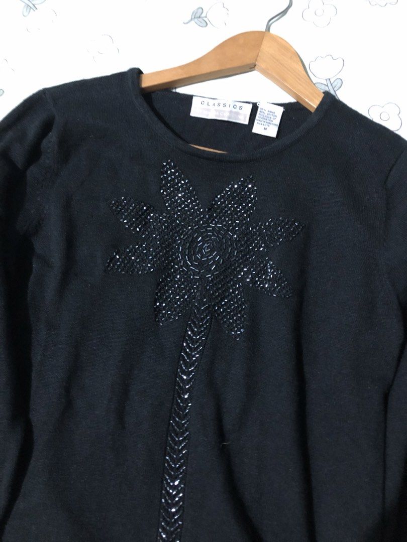 Vintage beaded (Category: Longsleeves) located in Balanga. Submitted by itsjuliaden07 (Listing ID 1469405783, Image 3). Description: .