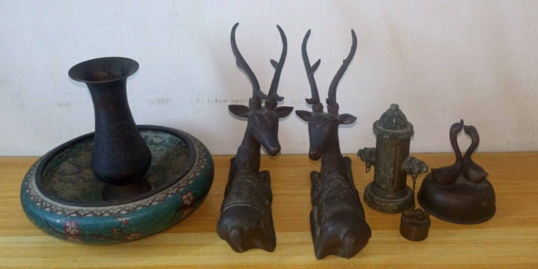 Vintage Bronze Collection 1970's (Category: Vintage Collectibles) located in Manila. Submitted by youngfox_e356b4 (Listing ID 1469520121, Image 1). Description: FOR SALE: VINTAGE BRONZE COLLECTION 1970'S BUNDLE ₱7,000 ✅OLD STOCK ✅PURE BRONZE INCLUSIONS: ⚫ PAIR DEER ⚫ JAPANESE CLOISONNE VASE ⚫ FIRE HYDRANT ⚫ DOUBLE SWAN LOCATION 📍: DON ANTONIO HEIGHTS QUEZON CITY.