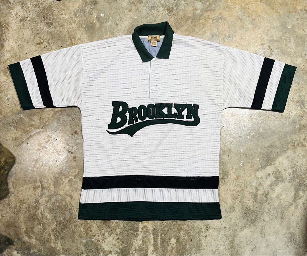 Vintage Brooklyn Jersey Shirt (Category: Tshirts & Polo Shirts ) located in Navotas City. Submitted by y2kikaystuff (Listing ID 1469553738, Image 1). Description: Vintage Brooklyn Cropped Jersey Shirt Size Large(Boxy Cropped) Dimension: 23W 29.5L Issue: may restitch na part, nasa last pic. Hindi halata. Lalo na pagsuot Not ukay Personal item from Japan 450 only Pm me.