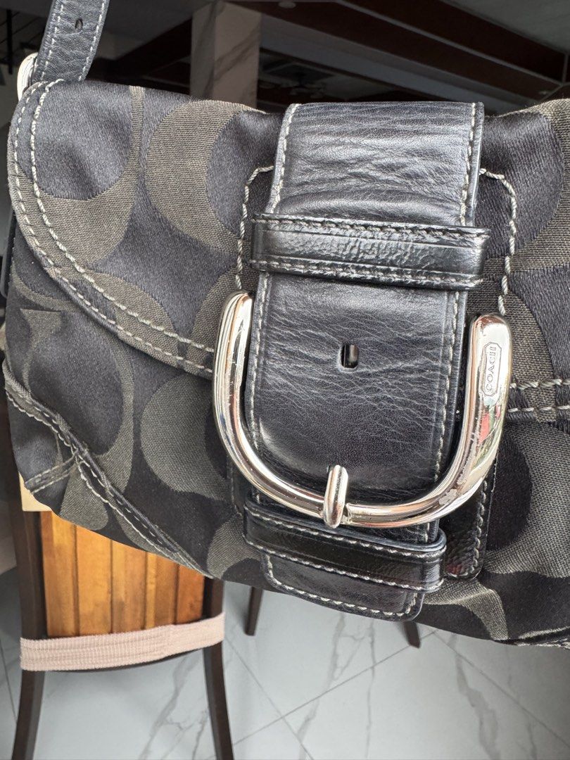Vintage COACH Soho shoulder bag (Category: Luxury Bags & Wallets) located in Sablan. Submitted by bag-a-holic.bygaile.ph.2.0 (Listing ID 1469481521, Image 2). Description: .
