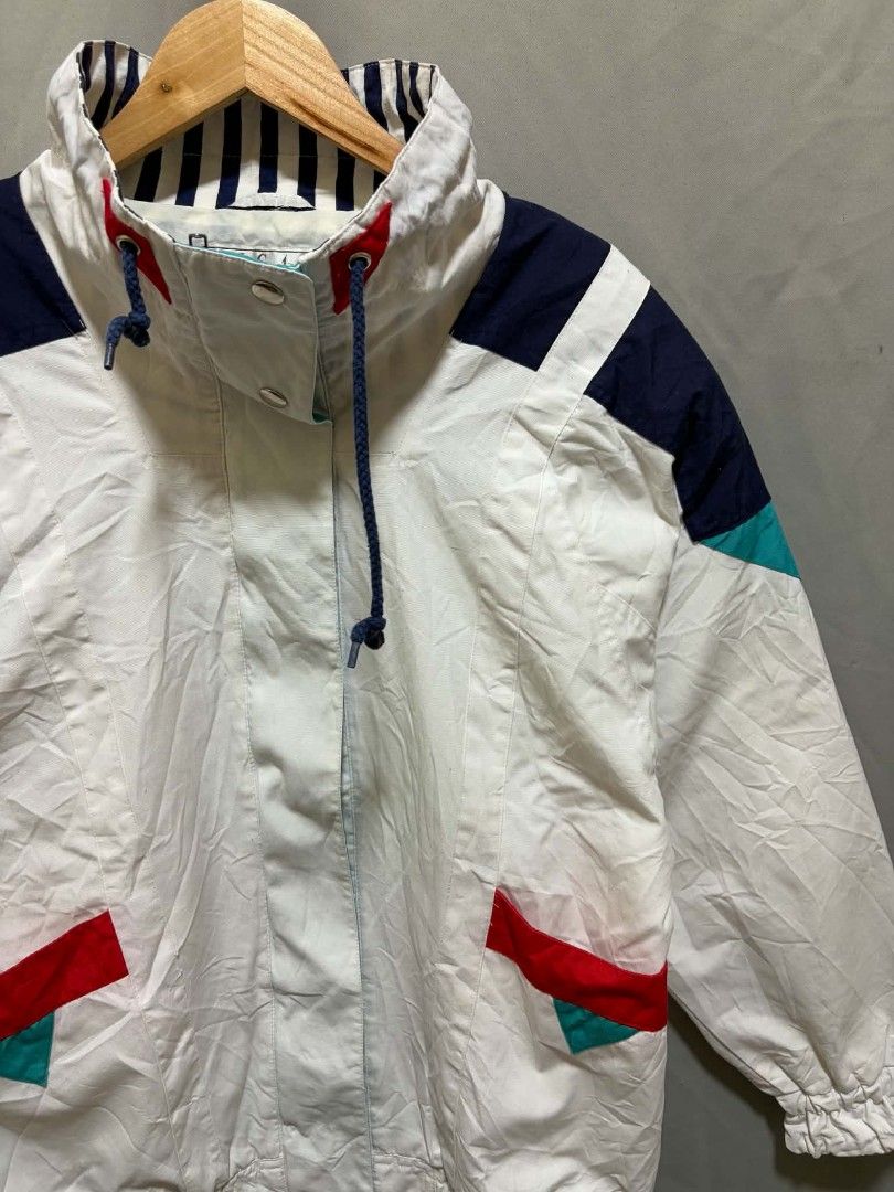 Vintage Colorblock Windbreaker Retro 90s Bomber Jacket (Category: Coats, Jackets and Outerwear) located in Quezon City. Submitted by kimzxc_536 (Listing ID 1469543799, Image 2). Description: BRAND: VINTAGE WINDBREAKER Size: LARGE Dimes: 22 x 27. 5 Condition: EXCELLENT Colorate: 9.5/10 Issue: x Price: 650.