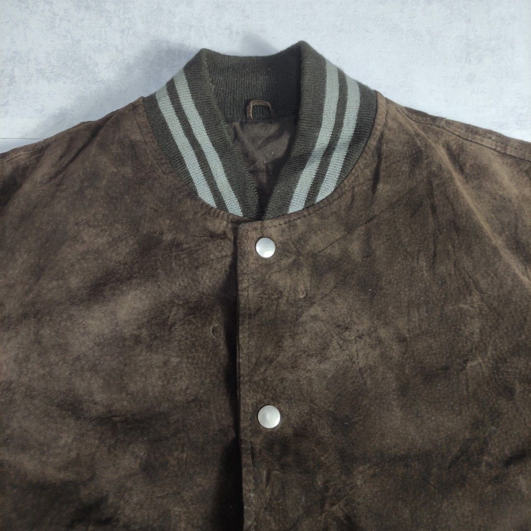 Vintage Comme Ca Du Mode Suede Bomber Jacket (Category: Coats, Jackets and Outerwear) located in Bulacan. Submitted by thriftlockerph (Listing ID 1469551983, Image 2). Description: Size: fits L Dimension: 25L 23W Condition: 7/10 Issue: needs dry cleaning, signs of usage.