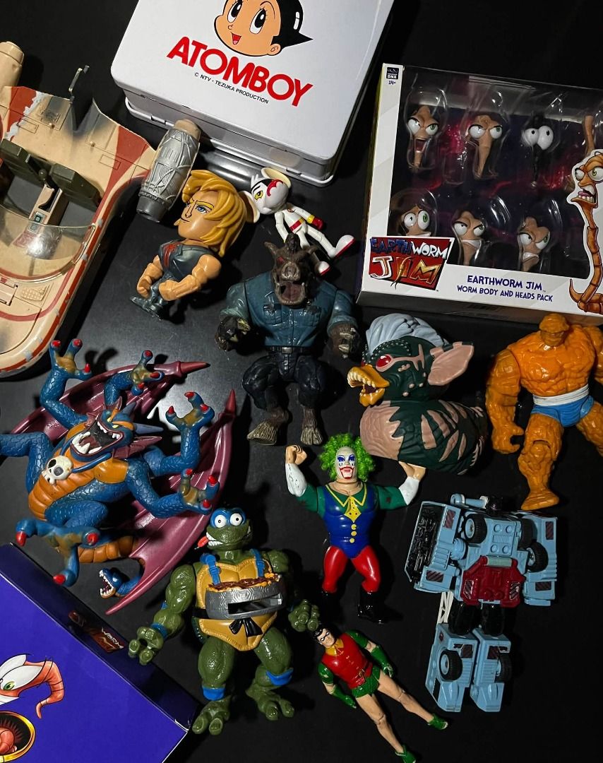 Vintage Figures Vol.2 (Category: Action & Battle Toys) located in Cavite. Submitted by toymayhem (Listing ID 1469478441, Image 1). Description: Vintage Figures Vol.2 All items are sold as is condition. Prices are listed below in the same order as the photos. Numskull Gremlins Stripes! ₱1k vtg.1998 Pigcop from Duke Nukem 3D ₱1.2k Articulated Danger Mouse ₱600 Dragon Quest Malroth / Sidoh (Master of Destruction) ₱700 G1 Transformers Hot Spot 1986 P