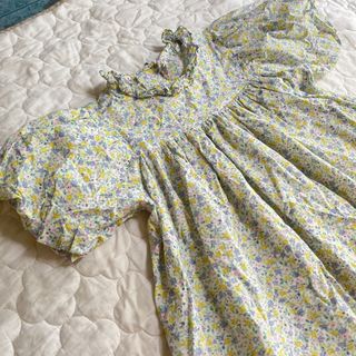 (Category: ) located in . Submitted by drei_declutter (Listing ID 1469426713, Image 1). Description: .