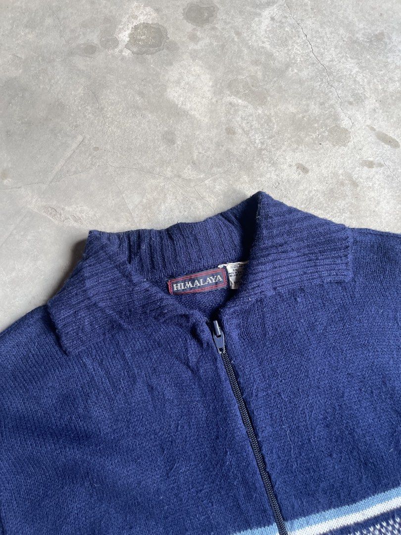 Vintage Himalaya knit track jacket (Category: Coats, Jackets and Outerwear) located in Cabuyao City. Submitted by jam_mandilag (Listing ID 1469550598, Image 3). Description: Width:19.5 Length:24.5 Tag:Himalaya Size: medium Color Rate: 8.5/10 Condition: 8.5/10 Issue: lints Mode of payment: Gcash Mode of shipping: J&T and lalamove For more information kindly click the “send message button” and other details of the item. Location: cabuyao laguna ———