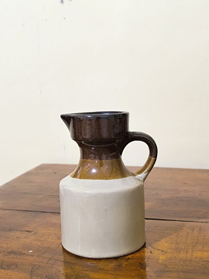 Vintage Liquid condiments Jug (Category: Food Organization & Storage) located in Pangil. Submitted by kopee_matcha (Listing ID 1469501139, Image 1). Description: Price : 120 Comment: Mine/ M CLAIMING RULES • Strictly 2-day reservation only. Payment must be completed within 48 hours, otherwise the order will be forfeited and offered to the next miner. • No deleting/editing of "MINE" comments. •3+ items: Large pouch or box packaging only. Please ma