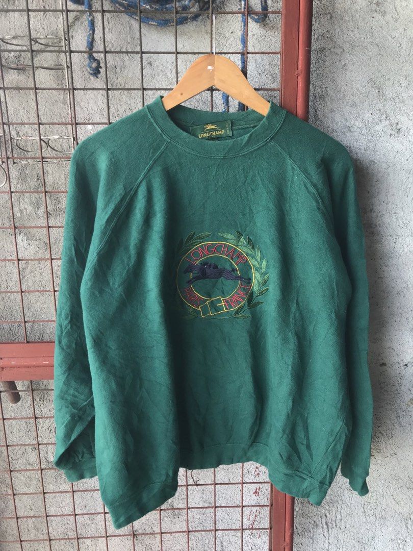 Vintage longchamp sweater (Category: Activewear) located in Ligao. Submitted by klaifinds (Listing ID 1469413202, Image 1). Description: Good condition Patahi niy nalang yung sa necktag .
