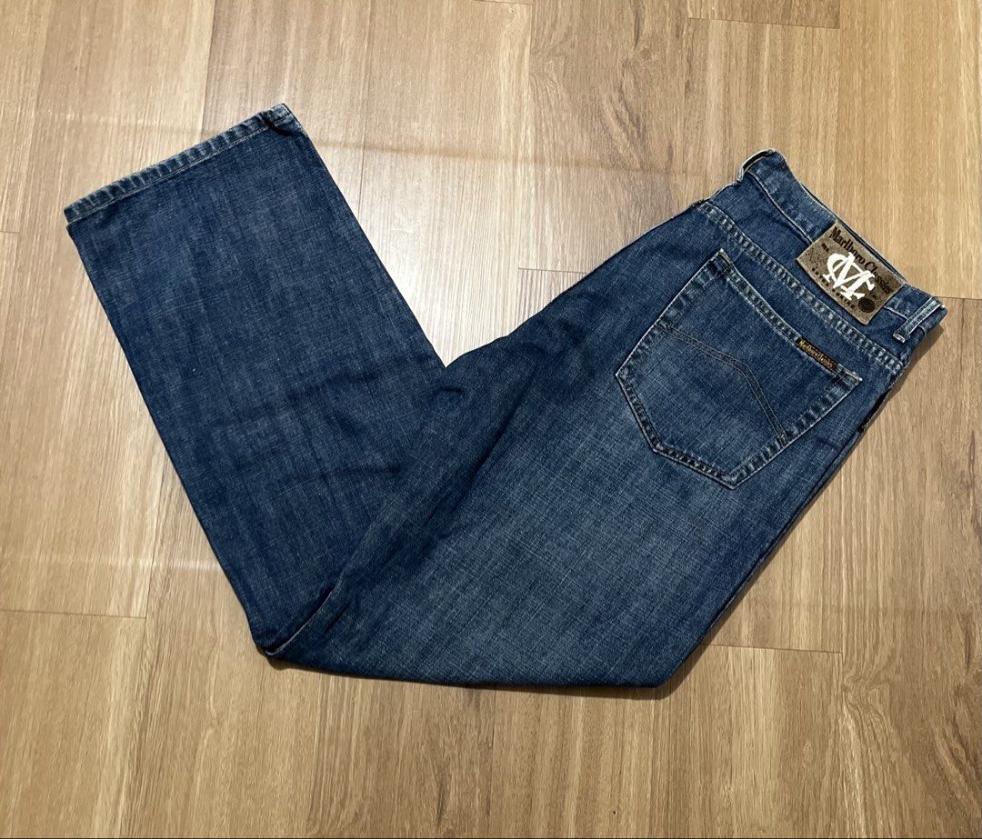 vintage Marlboro Classics (Category: Jeans) located in Porac. Submitted by macky.ron (Listing ID 1469449424, Image 1). Description: Length:42 Waist: 34 Condition: 9.5/10 Color rate: 9.5/10 Issue (s): None Complete Tags.