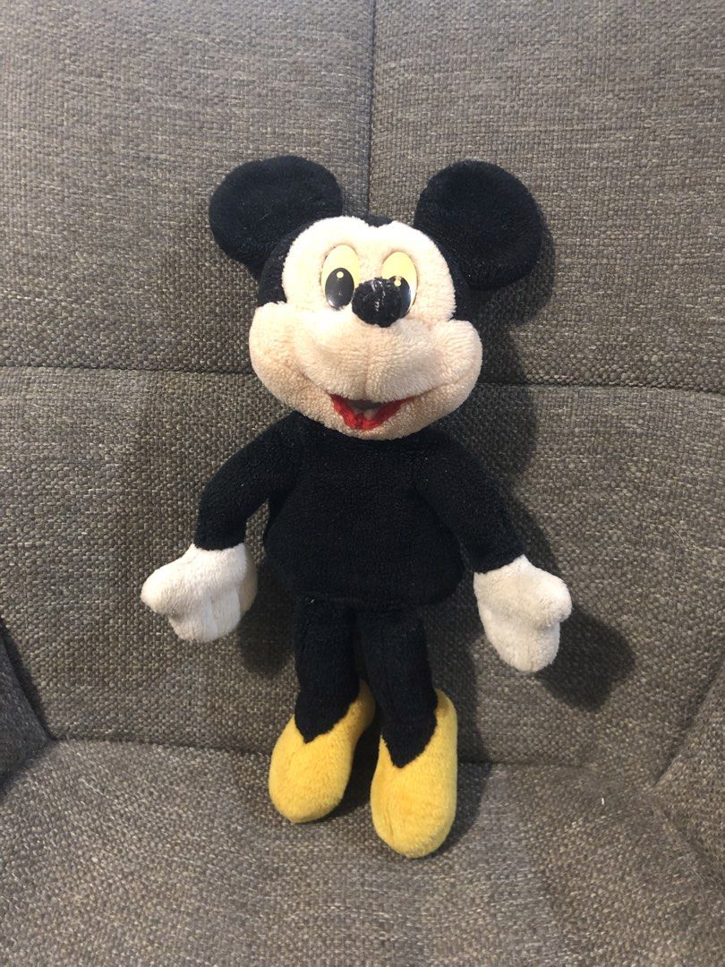 Vintage Mickey Mouse (Category: Interactive Toys) located in Manila. Submitted by jayart.225 (Listing ID 1469406904, Image 1). Description: .