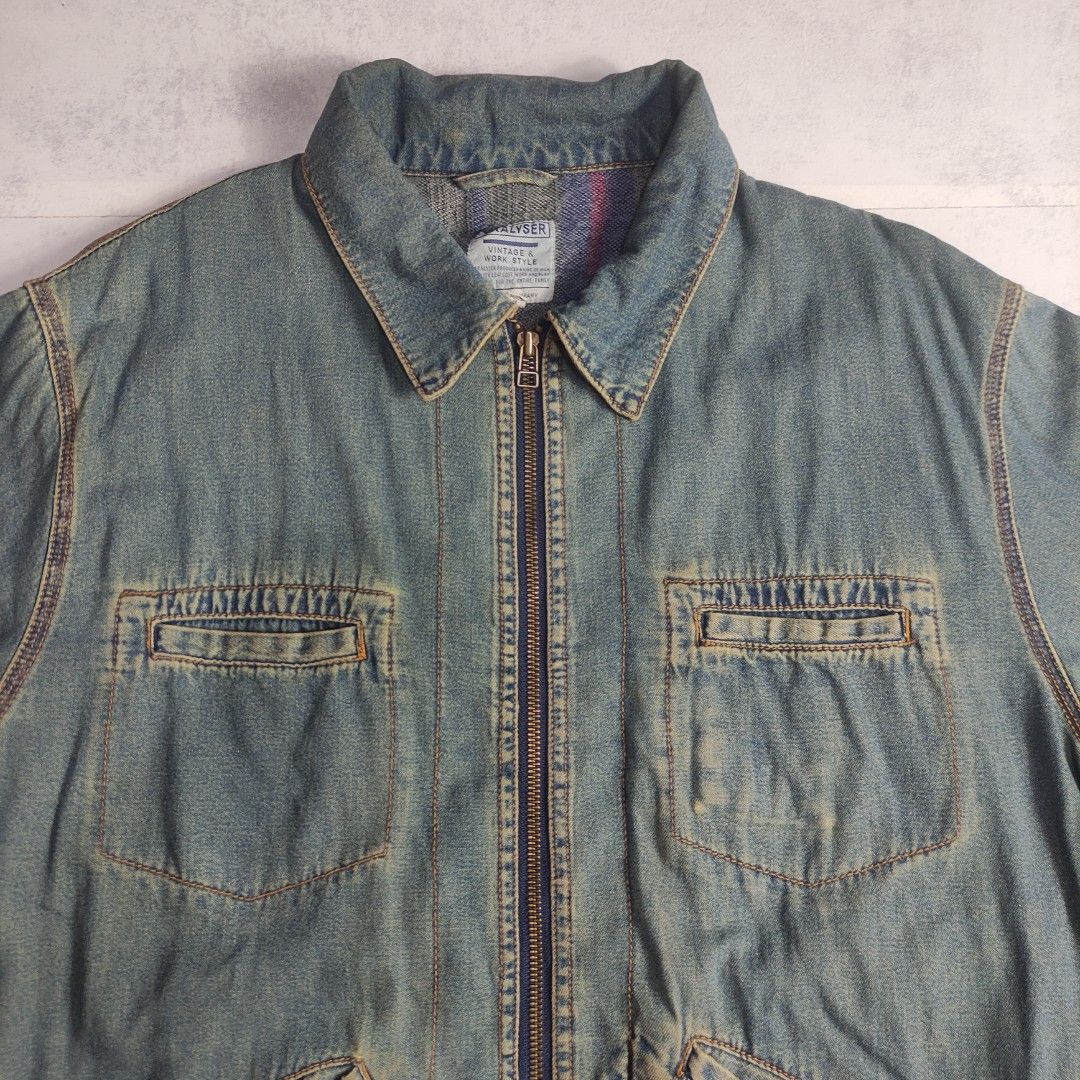 Vintage Paralyser Blanket Lined Work Jacket (Category: Coats, Jackets and Outerwear) located in Bulacan. Submitted by thriftlockerph (Listing ID 1469555382, Image 2). Description: Size: L Dimension: 25.5L 23W Condition: 7/10 Color rate: 7/10 Issue: scratches, stains, nagsoften na yung fabric.
