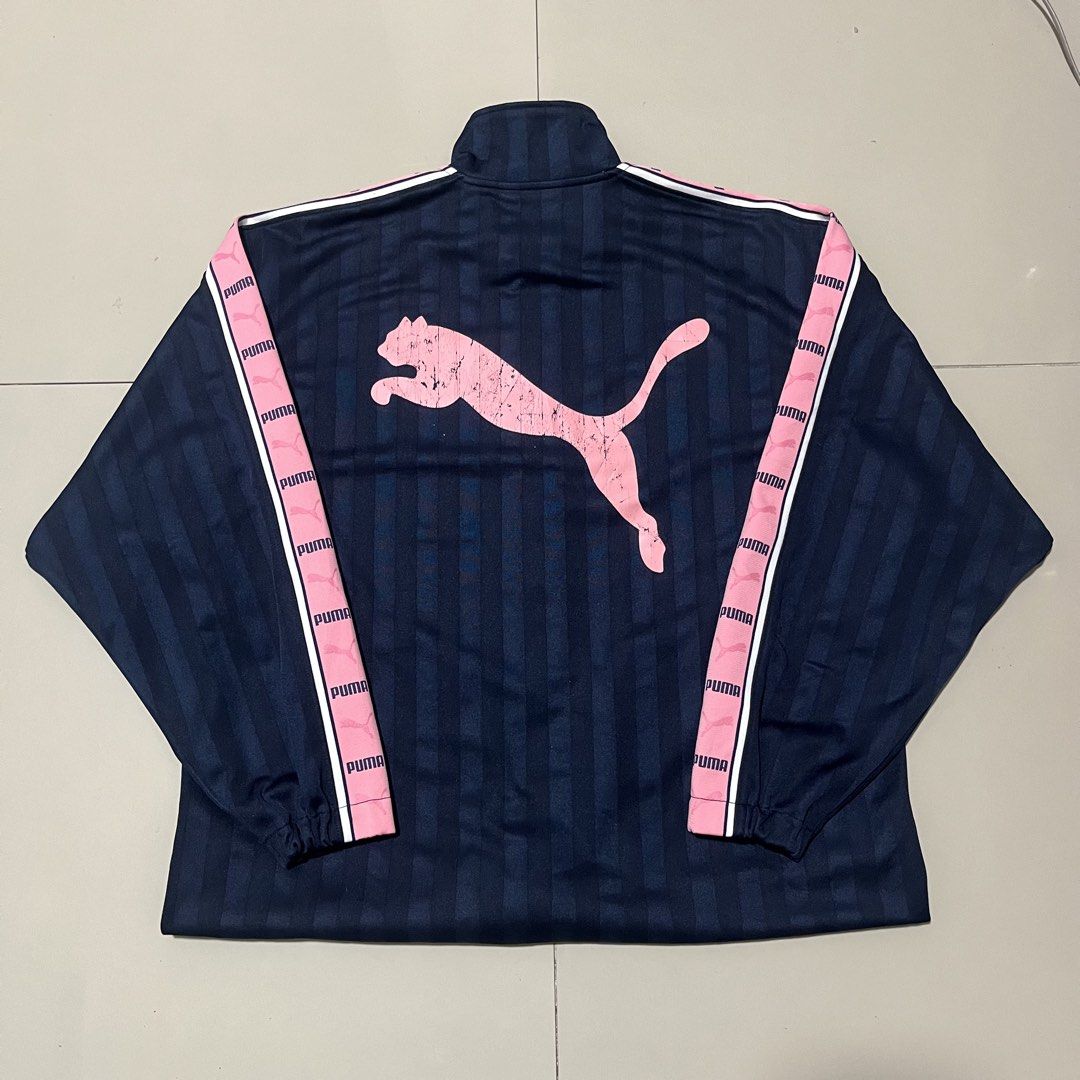 VINTAGE PUMA SHADOW STRIPE SIDE TAPE TRACK JACKET (Category: Coats, Jackets and Outerwear) located in Manila. Submitted by balanse (Listing ID 1469496470, Image 2). Description: SIZE: S-M ON TAG OVERSIZE L-XL FITTINGS DIMES: 24W X 29L EXCELLENT CONDITION. 9.9 HONEST COLOR RATE. ISSUE: C’PRINT SA BACK HIT.