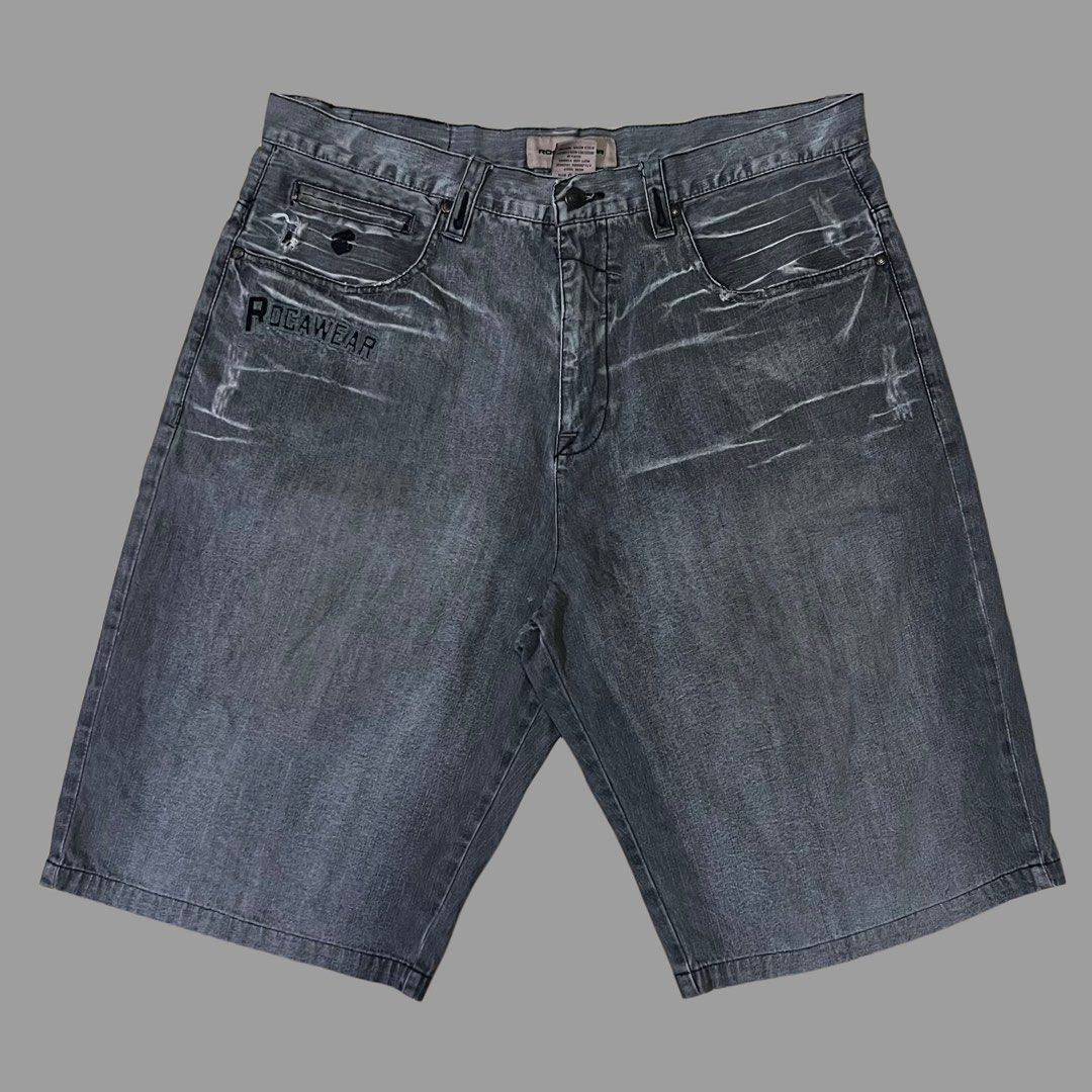 Vintage Rocawear Jorts (Category: Shorts) located in San Pedro. Submitted by strt.manila (Listing ID 1469562450, Image 1). Description: No Flaws Size 38-44.