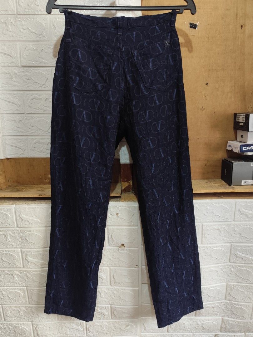 Vintage Valentino monogram trousers (Category: Trousers) located in Kabacan. Submitted by thriftpingts (Listing ID 1469434308, Image 2). Description: Valentino jeans monogram trousers Condition: 10/10 Color rate : 10/10 Waist: 28 Length: 38 Hem: 7 Washtags: ✅ Issue: X.