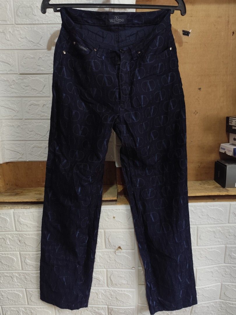 Vintage Valentino monogram trousers (Category: Trousers) located in Kabacan. Submitted by thriftpingts (Listing ID 1469434308, Image 1). Description: Valentino jeans monogram trousers Condition: 10/10 Color rate : 10/10 Waist: 28 Length: 38 Hem: 7 Washtags: ✅ Issue: X.