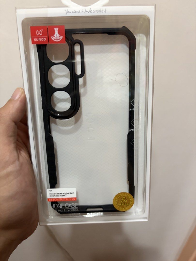 Vivo v40 case (Category: Cases & Sleeves) located in Taguig. Submitted by leandroreyes (Listing ID 1469501730, Image 1). Description: Original price 430.