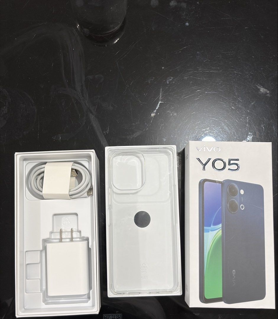 VIVO YO5 (Category: Vivo) located in Manila. Submitted by jecss (Listing ID 1469440605, Image 3). Description: Selling VIVO YO5 5 days old All accessories included Receipt and warranty included Gagamitin nalang 6500 MAH.