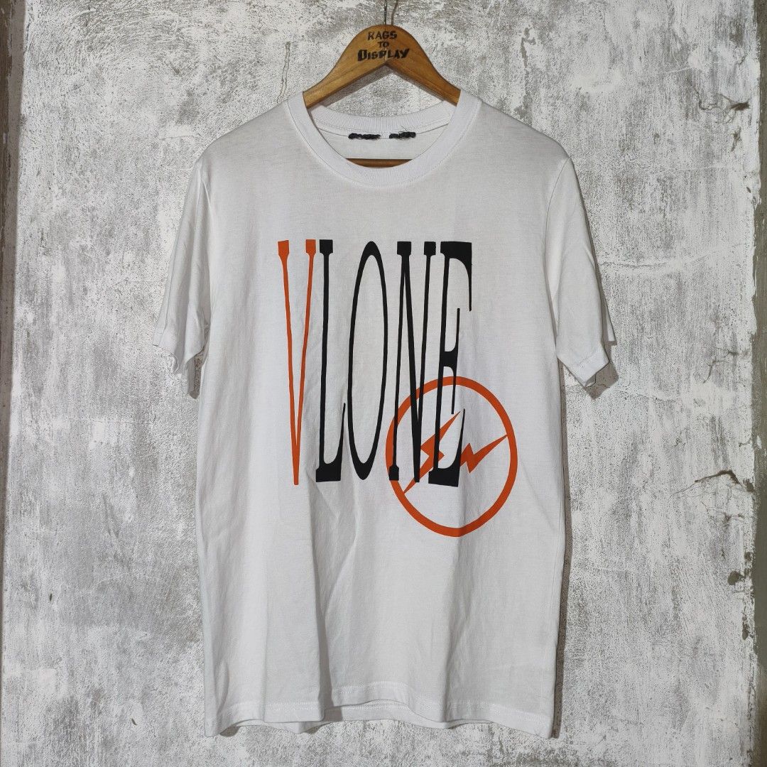 VLONE WHITE SHIRT (Category: Tshirts & Polo Shirts ) located in Masbate. Submitted by ydruattacks (Listing ID 1469529650, Image 1). Description: MEASUREMENT: 20W X 28 CONDITION: GOOD ISSUE : CUT TAG LOCATION: BICOL PLEASE MAKE AN OFFER🙏.