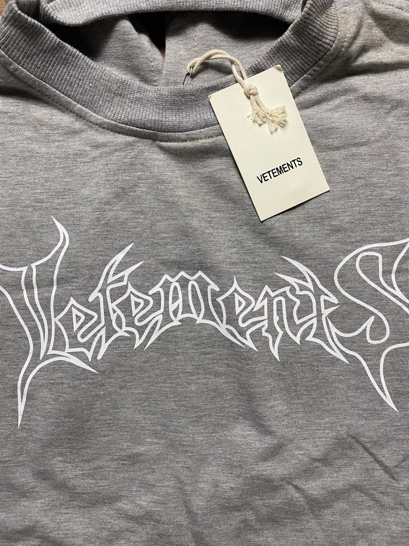 Vtmnts gray hoodie jacket (Category: Coats, Jackets and Outerwear) located in Quezon City. Submitted by semantaryrave (Listing ID 1469550649, Image 3). Description: Vtmnts gray hoodie jacket Size- Medium Width- 25 Length- 24 Good condition No issue .