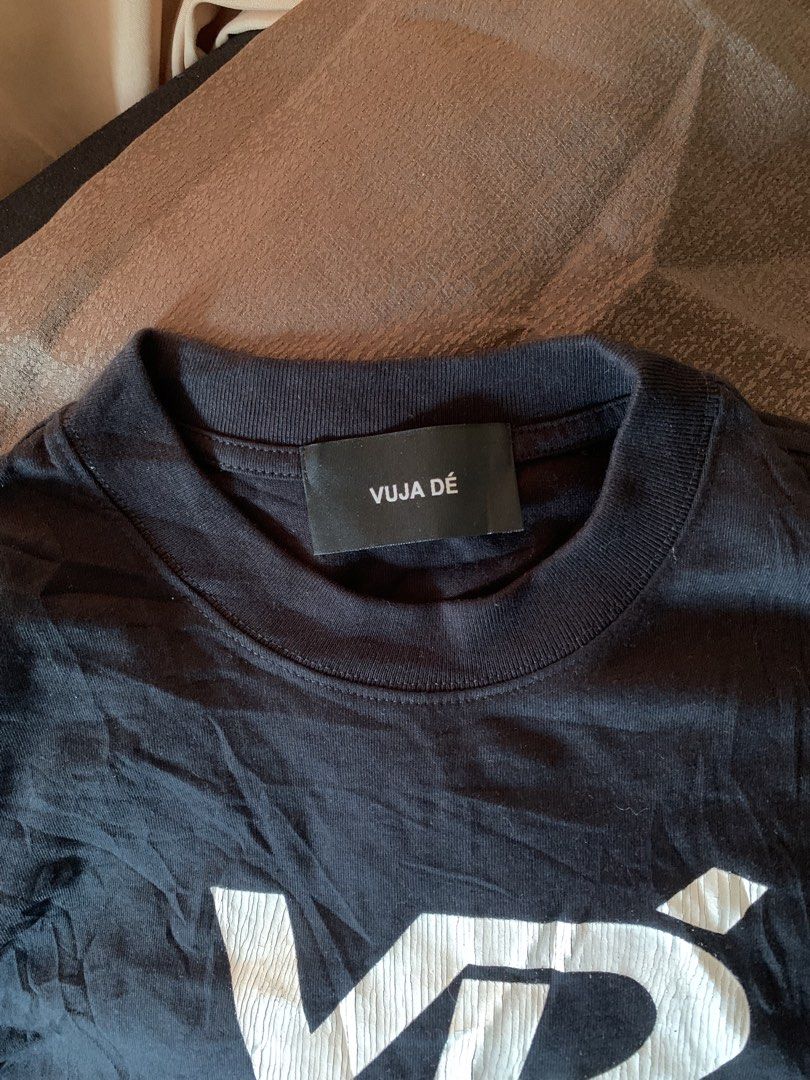 Vuja dé VD Logo Shirt (Category: Tshirts & Polo Shirts ) located in Malinao. Submitted by nhlcrza (Listing ID 1469449975, Image 2). Description: size 2 on tag 27 L” x 23 W” .
