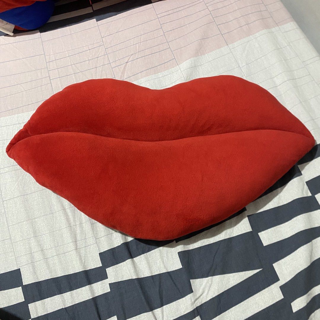 Watsons Red Lips Throw Pillow (Category: Cushions & Throws) located in Dasmarinas. Submitted by pb_declutters (Listing ID 1469465842, Image 2). Description: ✨ WELCOME! PLEASE READ BEFORE MAKING AN OFFER: 📌 Availability: • All items listed are AVAILABLE unless marked as sold or deleted. No need to ask "Is this available?" 📍 Location & Meet-ups: • San Agustin II, Dasmariñas City, Cavite • 🚫 Strictly NO meet-ups. All items are for shipping only. 