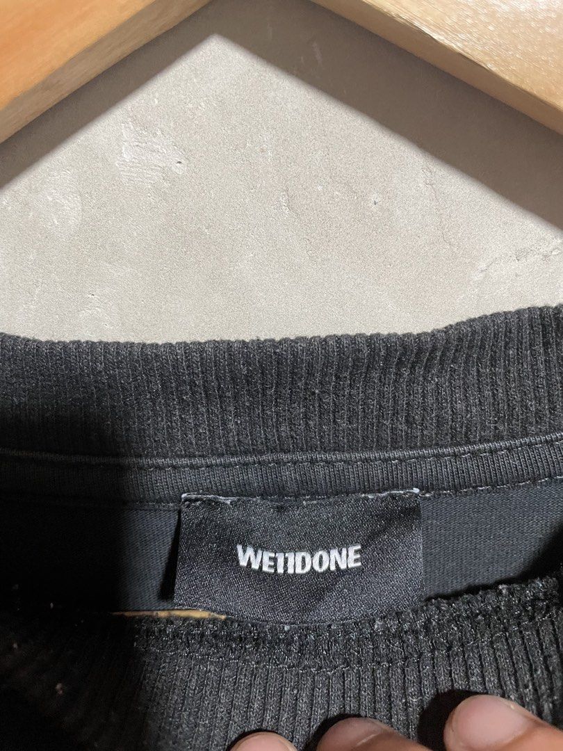 WE11DONE Black Oversized T-Shirt with Logo (Category: Tshirts & Polo Shirts ) located in Molave. Submitted by thriftedstore.horse (Listing ID 1469496218, Image 3). Description: Condition- excellent Issue- remove patch check the last pic Color rate- 9.5/10 .