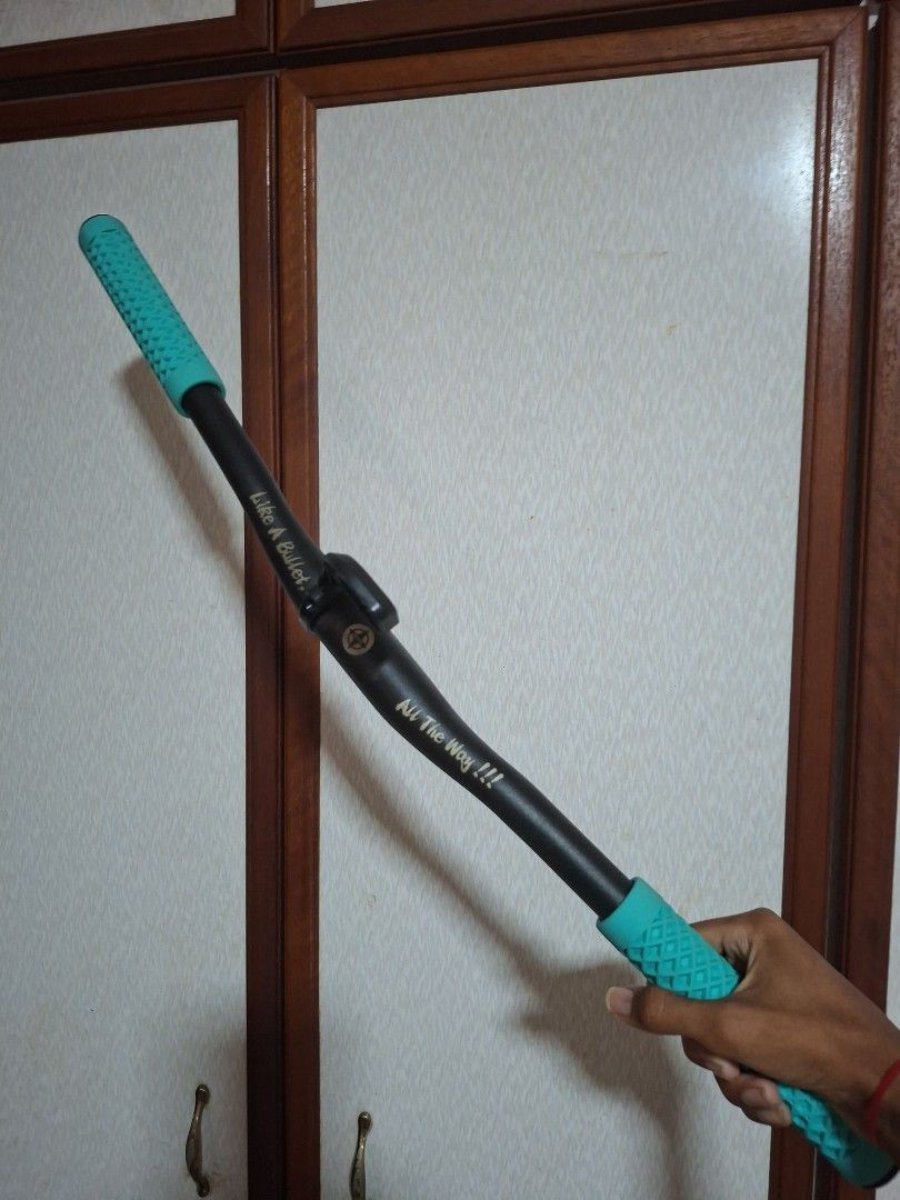 Weapon riser bar (Category: Parts & Accessories) located in Singapore. Submitted by buymystuff_pls (Listing ID 1469534424, Image 1). Description: weapon riser bar with grips. extra $5 for speedo mount. my convi .