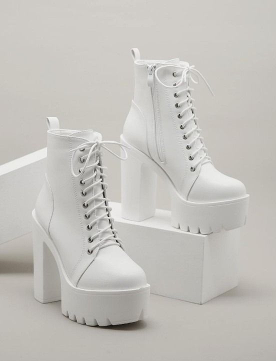 White Chunky High Heel Platform Bratz Boots Dance Costume (Category: Heels) located in Quezon City. Submitted by pinkvanilla.milkshake (Listing ID 1469562029, Image 2). Description: Used few times only Bumuka ng onti ung sa likod kaka-jump split lol So comfy to wear Size 39.